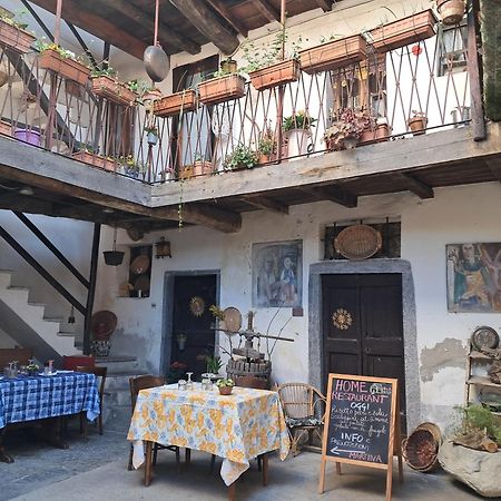 La Corte Del Poeta Arcumeggia Buitenkant foto