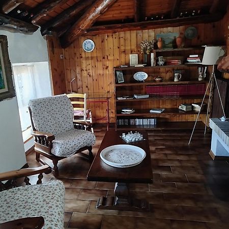 La Corte Del Poeta Arcumeggia Buitenkant foto