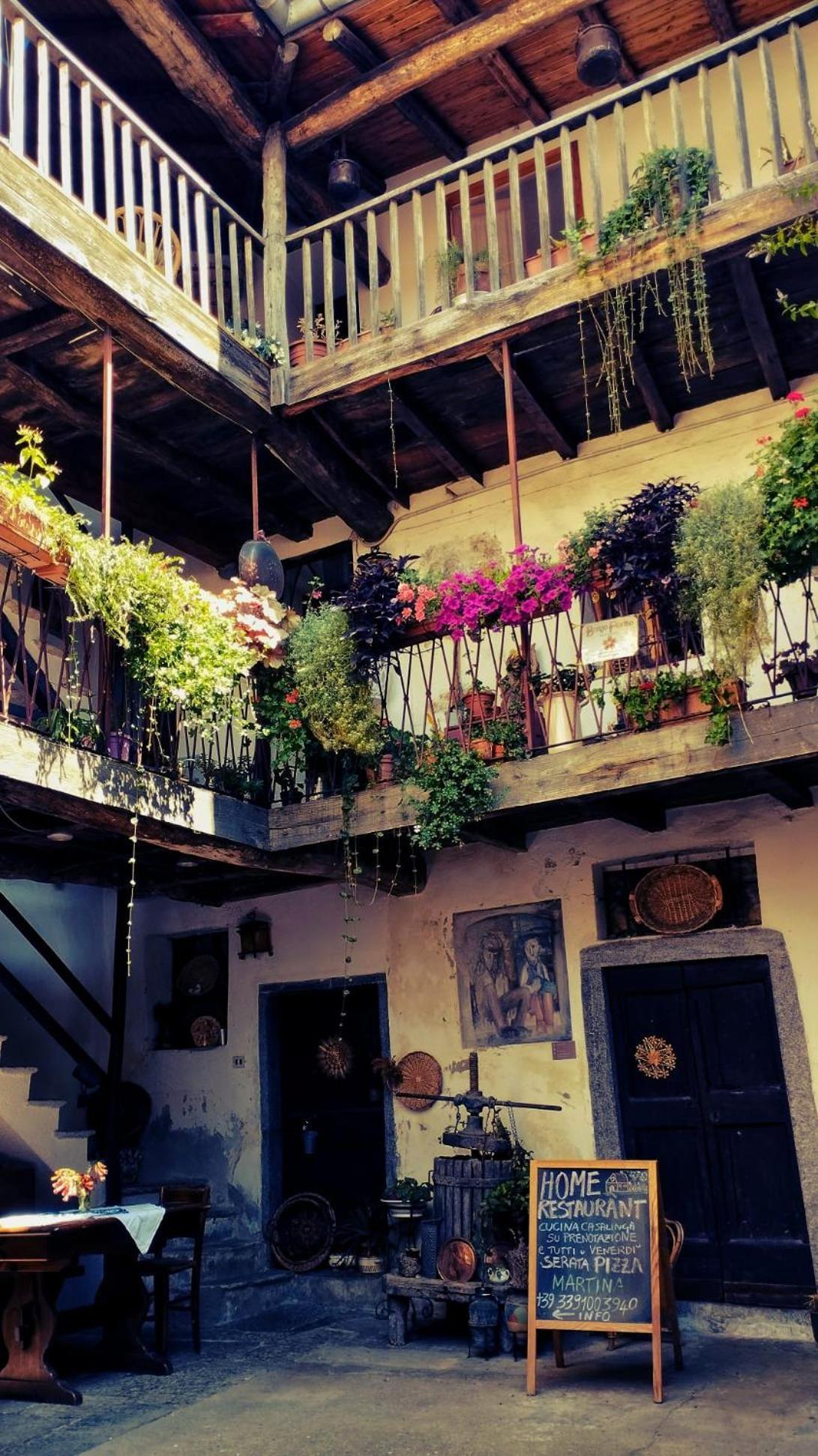 La Corte Del Poeta Arcumeggia Buitenkant foto
